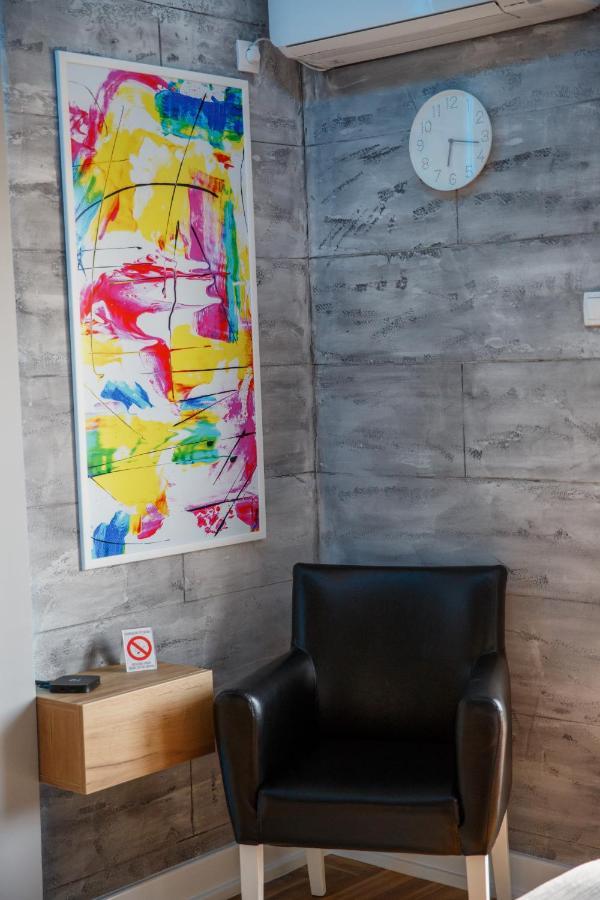 Apartman Studio Milica I Subotica Esterno foto